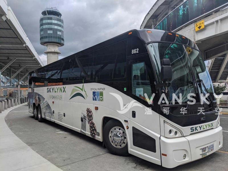 230209131002_YVR Skylynx Coach Ext.jpeg